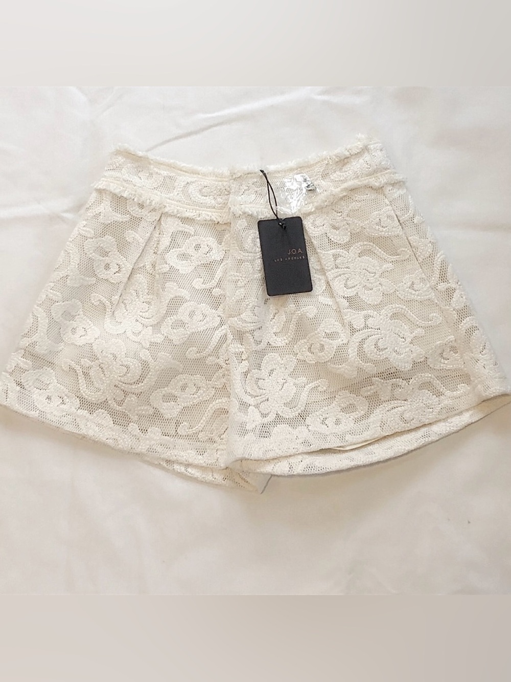 JOA Lace Off-White Shorts